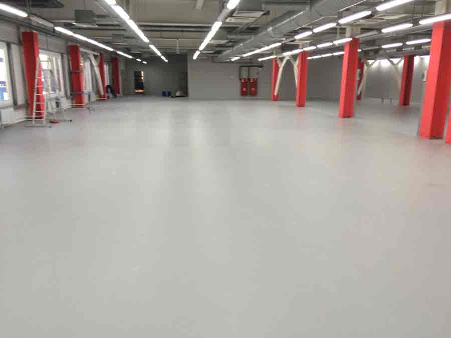 Наливные полы в цеху